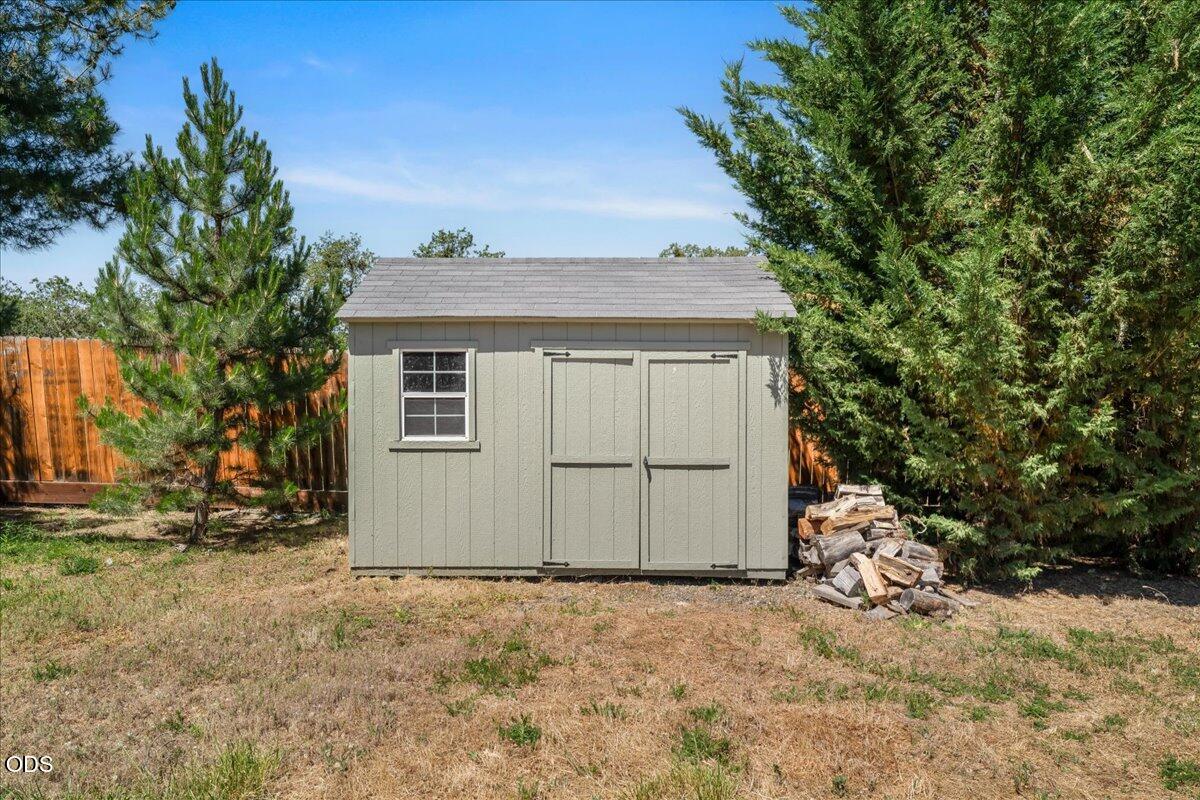 1712 Stevens Road Eagle Point, OR 97524 - Photo 46 of 63