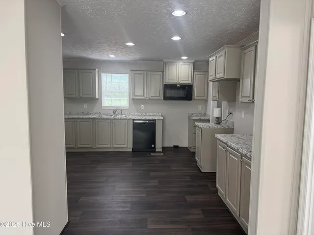 $174,900 | 704 Wade Road, Scotland Neck, NC 27874