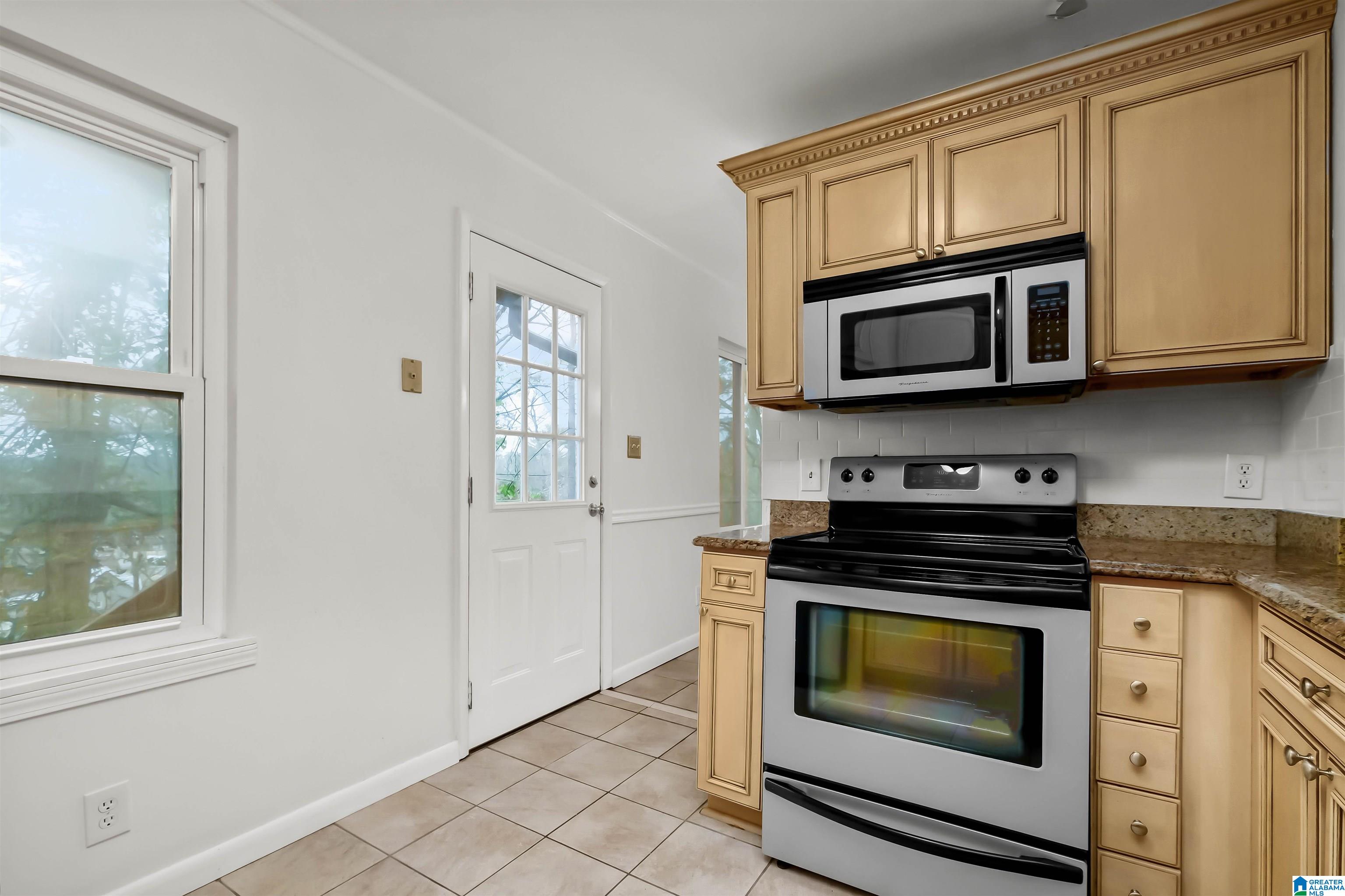 3469 Ridgecrest Drive Birmingham, AL 35216 - Photo 13 of 28