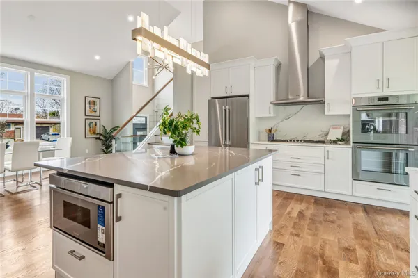 $1,780,000 | 6 Adrienne Drive, Old Bethpage, NY 11804