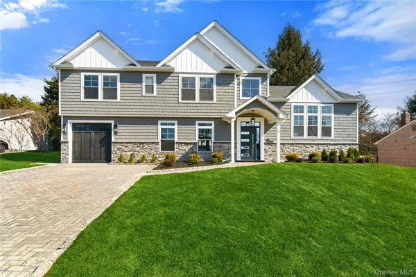 $1,780,000 | 6 Adrienne Drive, Old Bethpage, NY 11804