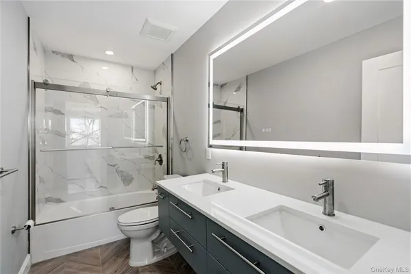 $1,780,000 | 6 Adrienne Drive, Old Bethpage, NY 11804