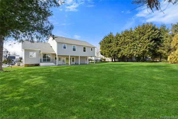 $1,780,000 | 6 Adrienne Drive, Old Bethpage, NY 11804