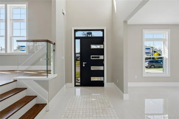 $1,780,000 | 6 Adrienne Drive, Old Bethpage, NY 11804