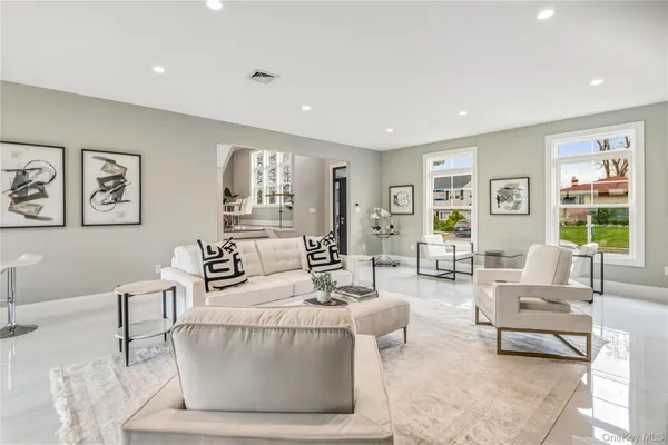 $1,780,000 | 6 Adrienne Drive, Old Bethpage, NY 11804