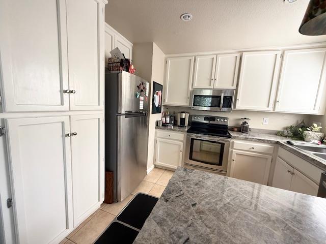 2924 Merle Avenue Modesto, CA 95355 - Photo 5 of 41