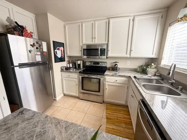 $419,900 | 2924 Merle Avenue, Modesto, CA 95355