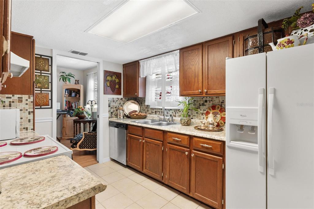 500 Newell Hill Road, Unit 108D Leesburg, FL 34748 - Photo 7 of 30