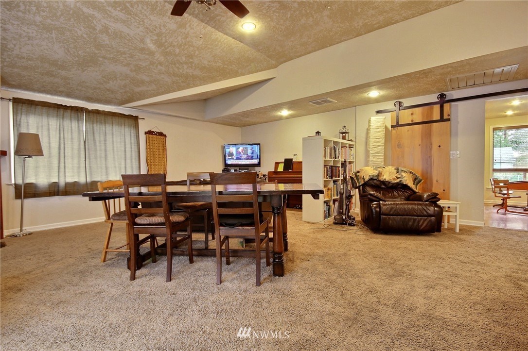 11680 Southeast 163rd Street Renton, WA 98058 - Photo 6 of 17 Gallery Image 6