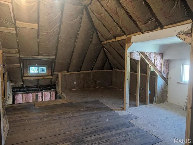 $184,100 | 220 East Main Street, Greenville, IL 62246