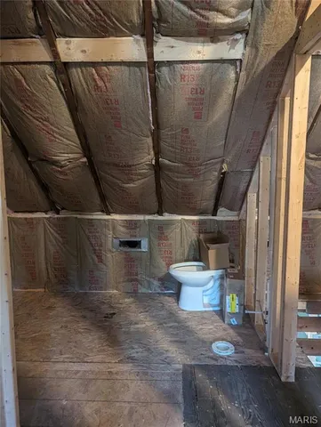 $184,100 | 220 East Main Street, Greenville, IL 62246