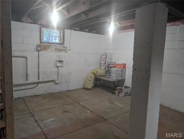 $184,100 | 220 East Main Street, Greenville, IL 62246