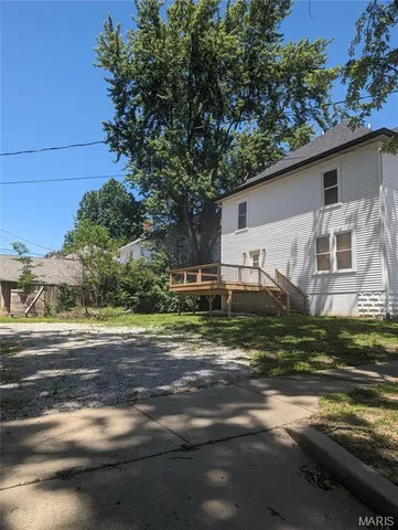 $184,100 | 220 East Main Street, Greenville, IL 62246