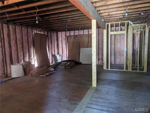 $184,100 | 220 East Main Street, Greenville, IL 62246