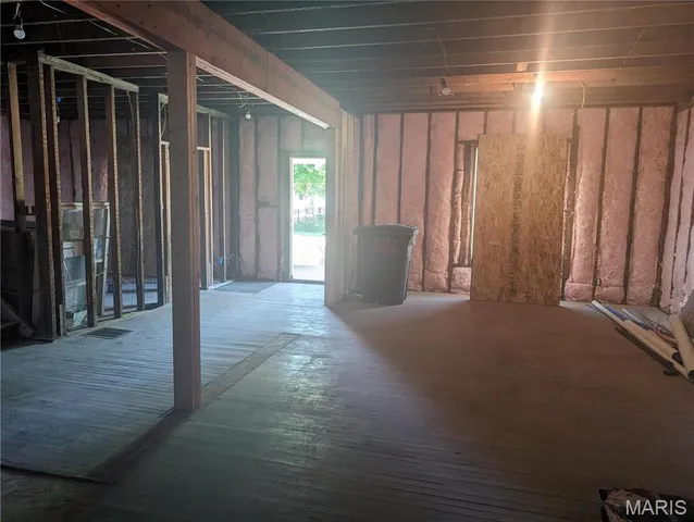 $184,100 | 220 East Main Street, Greenville, IL 62246