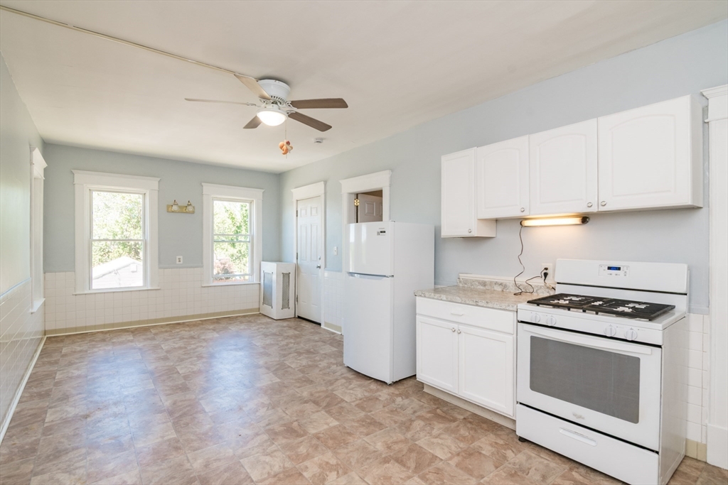 208 Prospect Street, Unit 2 Chicopee, MA 01013 - Photo 1 of 16