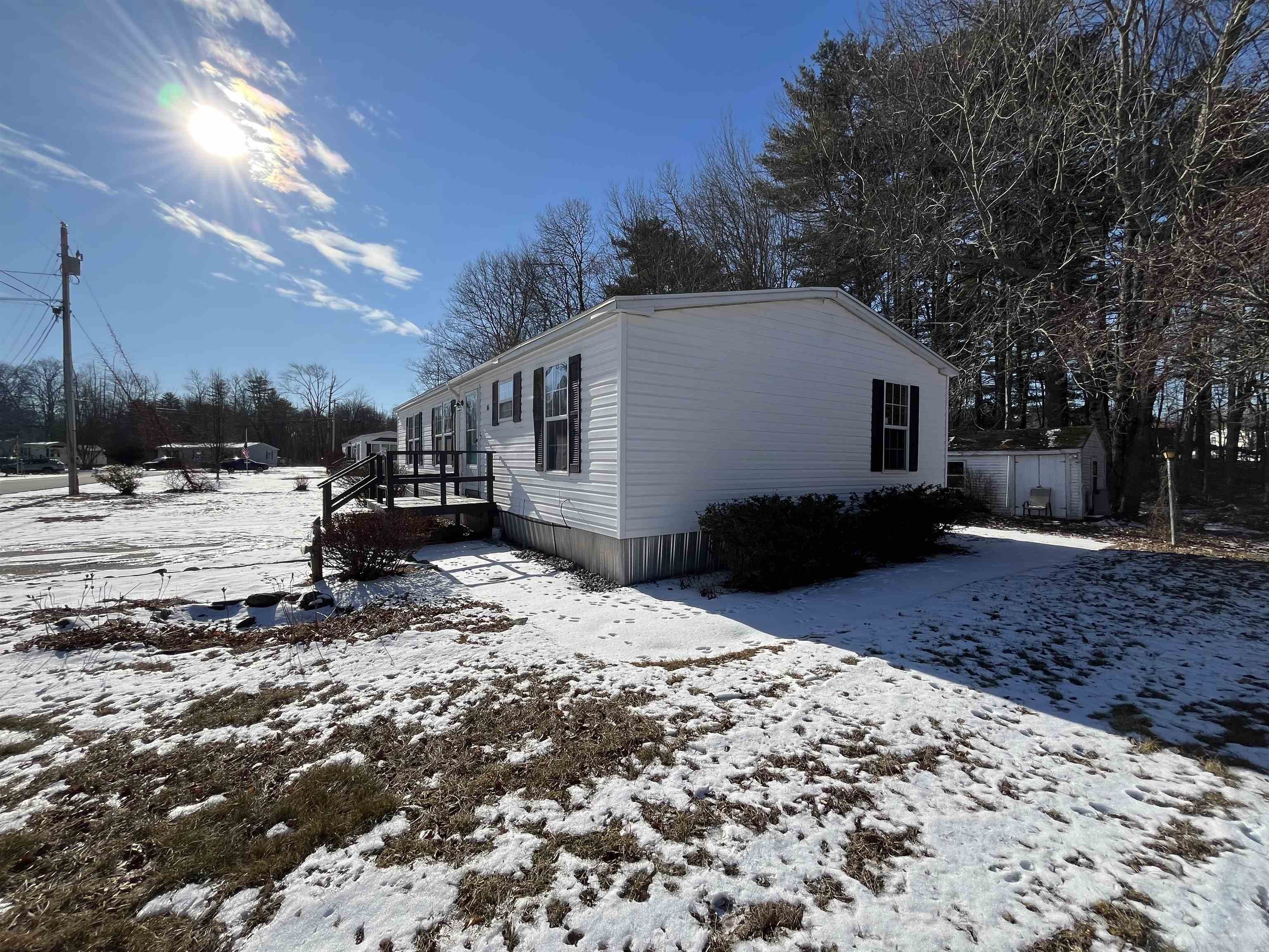 16 Agent Road Raymond, NH 03077 - Photo 4 of 21