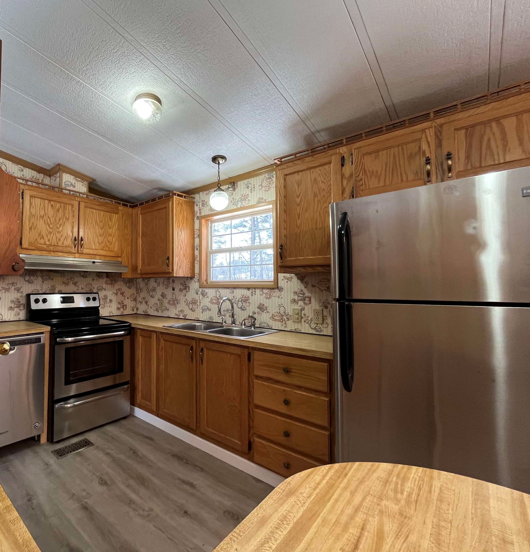 16 Agent Road Raymond, NH 03077 - Photo 6 of 21