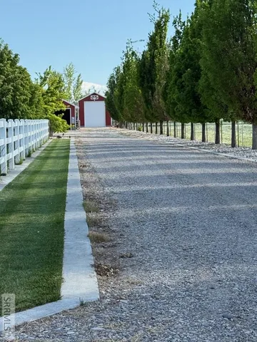 $1,396,000 | 709 East 800 North, Firth, ID 83236