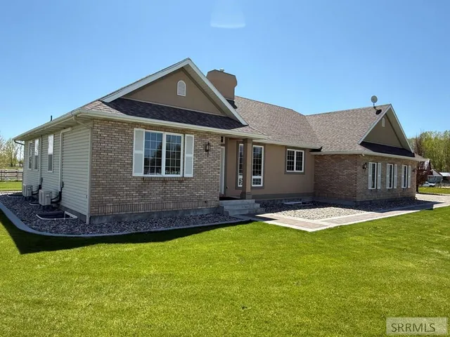 $1,396,000 | 709 East 800 North, Firth, ID 83236