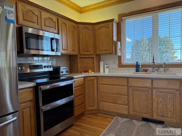 $1,396,000 | 709 East 800 North, Firth, ID 83236