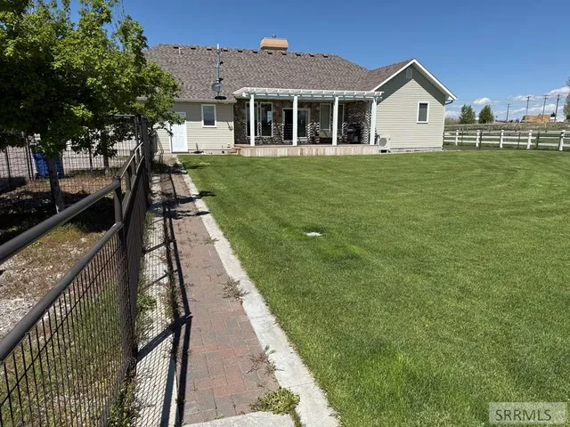 $1,396,000 | 709 East 800 North, Firth, ID 83236