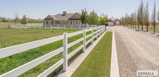 $1,396,000 | 709 East 800 North, Firth, ID 83236