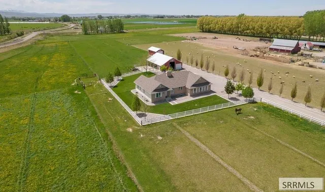 $1,396,000 | 709 East 800 North, Firth, ID 83236