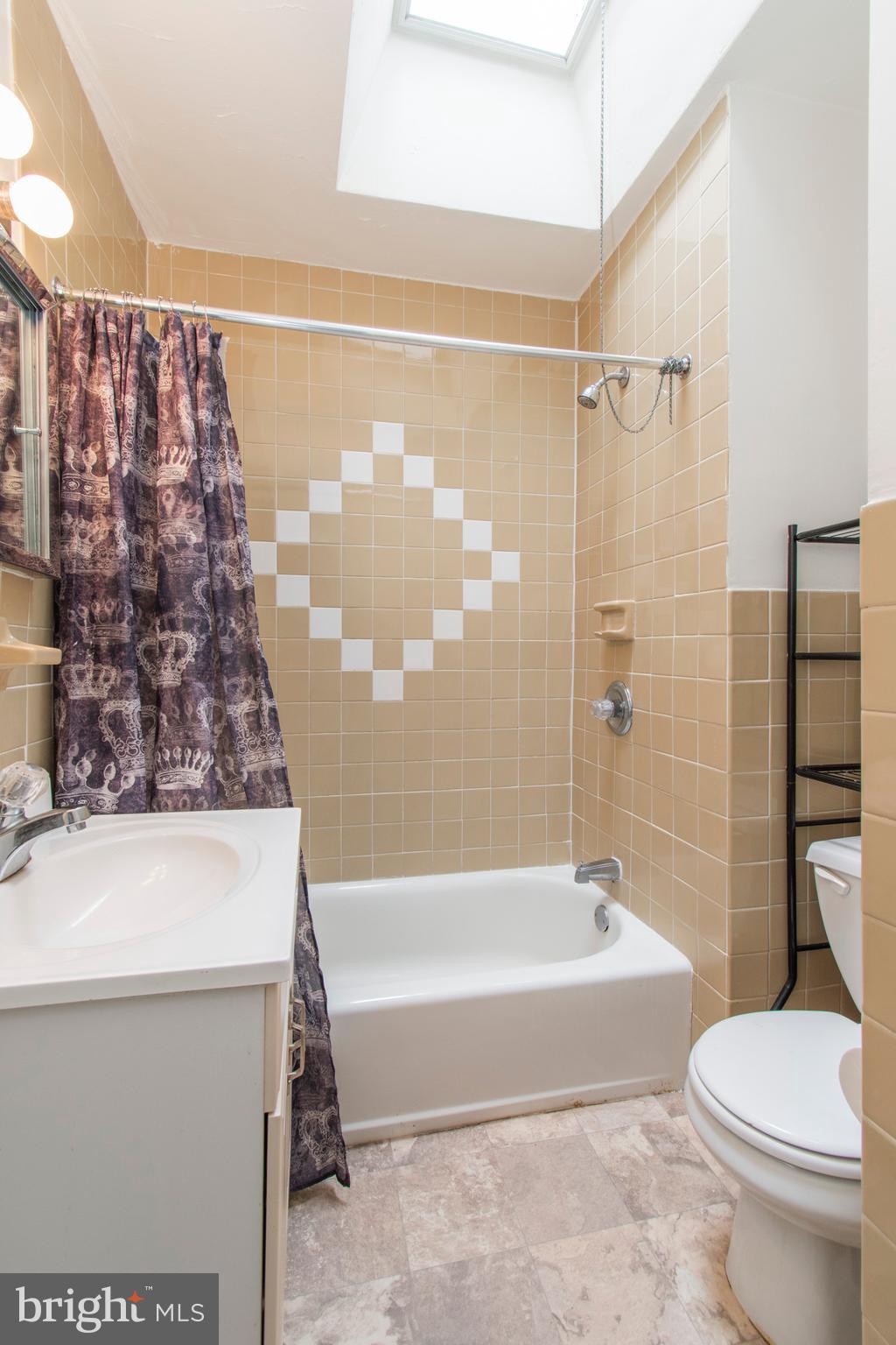357 Margate Road Upper Darby, PA 19082 - Photo 16 of 18 Hall Bathroom