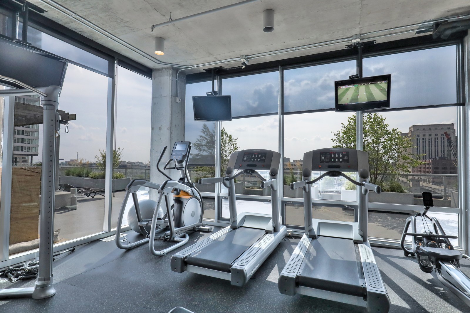 611 South Wells Street, Unit 2808 Chicago, IL 60607 - Photo 16 of 16 a view of a room with gym equipment