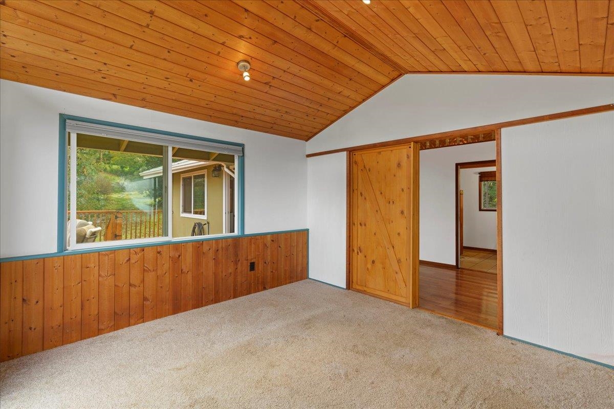 31 Hapapa Road, Unit B Kula, HI 96790 - Photo 25 of 50 Second bedroom/Office