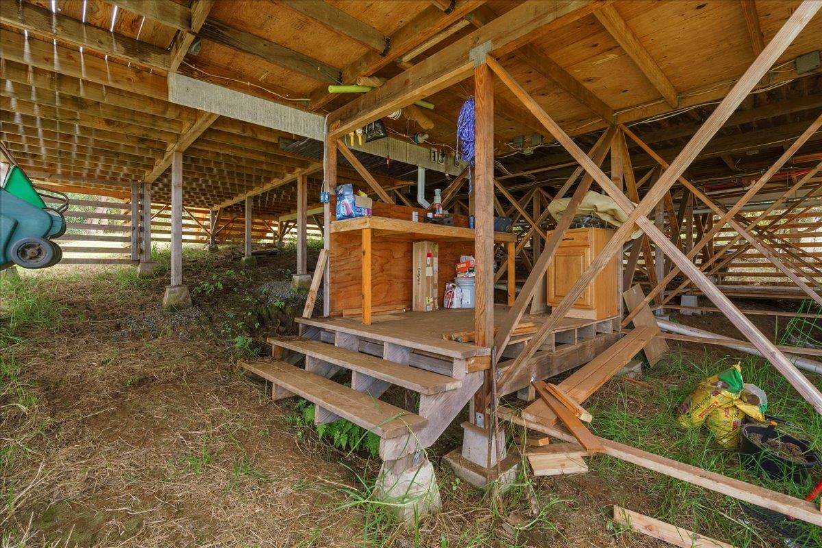 31 Hapapa Road, Unit B Kula, HI 96790 - Photo 50 of 50 Work space