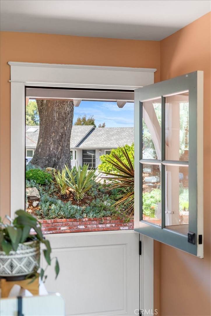 27064 Sunnyridge Road Palos Verdes Peninsula, CA 90274 - Photo 13 of 57 a view of a entryway door of the house
