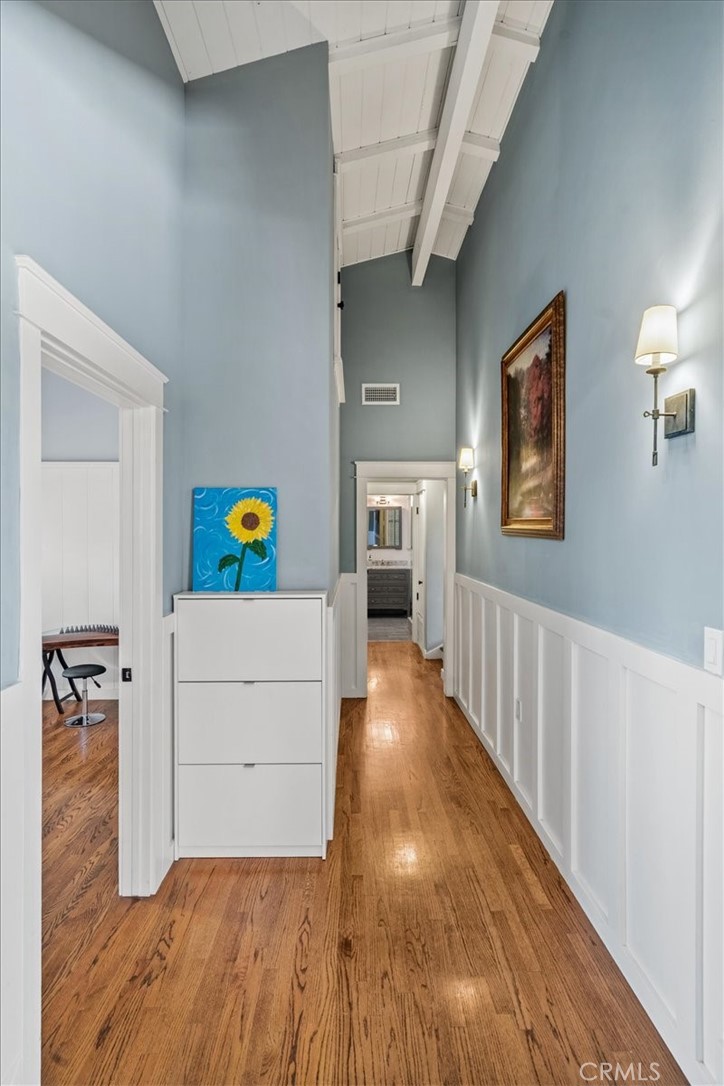 27064 Sunnyridge Road Palos Verdes Peninsula, CA 90274 - Photo 30 of 57 a view of hallway with wooden floor