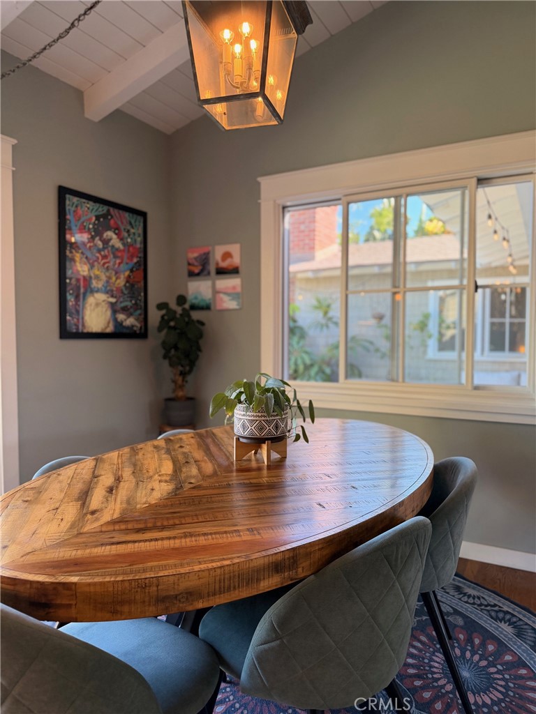 27064 Sunnyridge Road Palos Verdes Peninsula, CA 90274 - Photo 10 of 57 a dining room with furniture and a potted plant