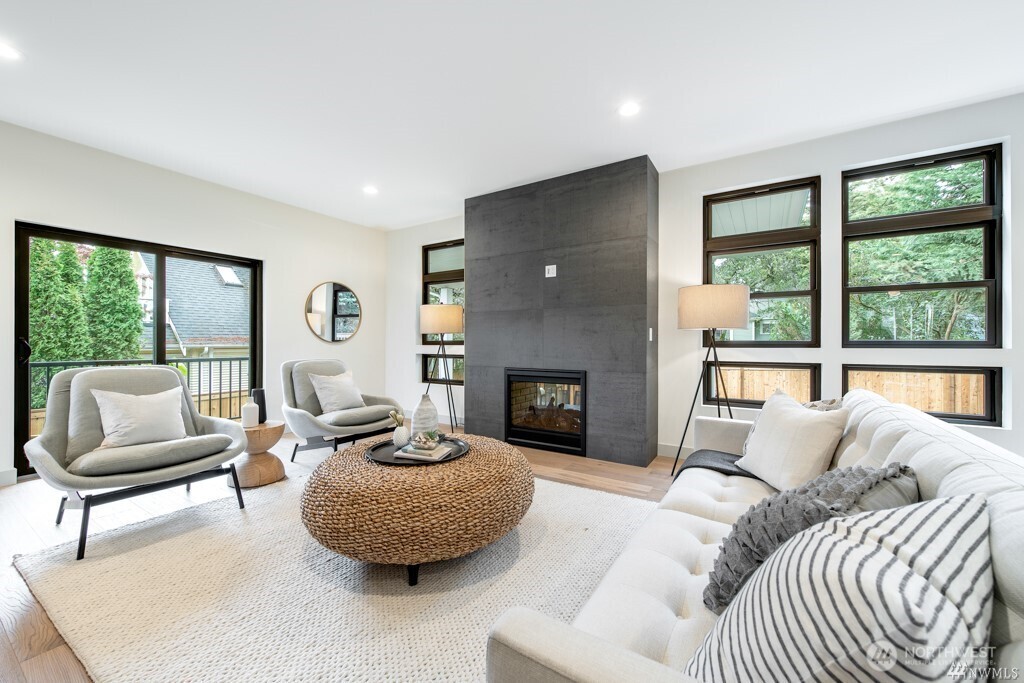 421 North 63rd Street Seattle, WA 98103 - Photo 3 of 40