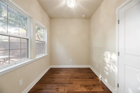 $489,000 | 807 Hollywood Avenue, Dallas, TX 75208
