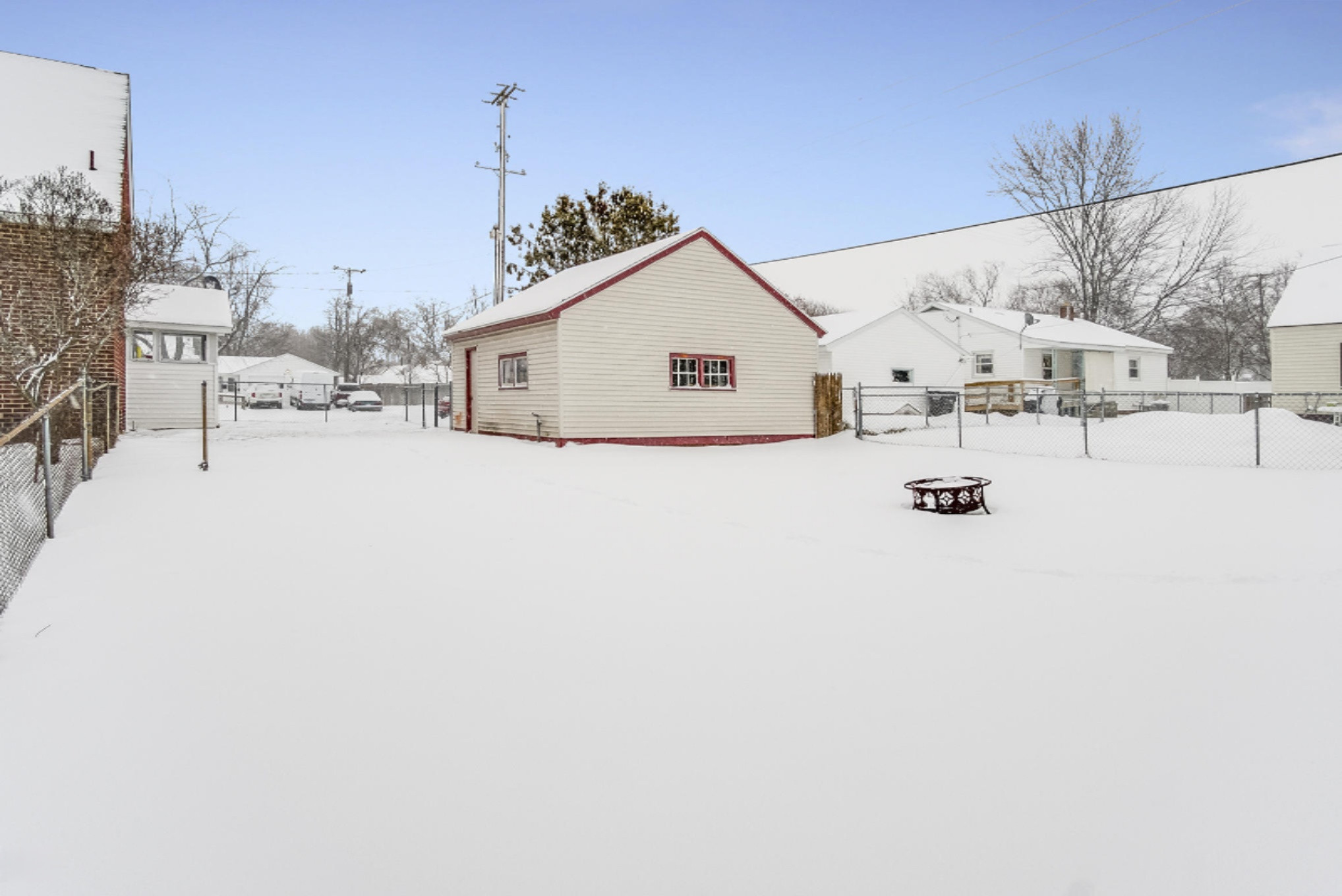 2813 Dawes Road Muskegon, MI 49441 - Photo 27 of 30 DSC07082Blended
