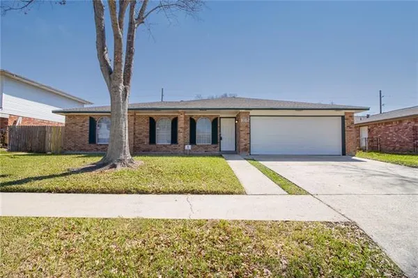 $229,900 | 1612 East Frisco Drive, Laplace, LA 70068