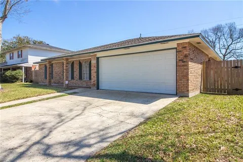 $229,900 | 1612 East Frisco Drive, Laplace, LA 70068