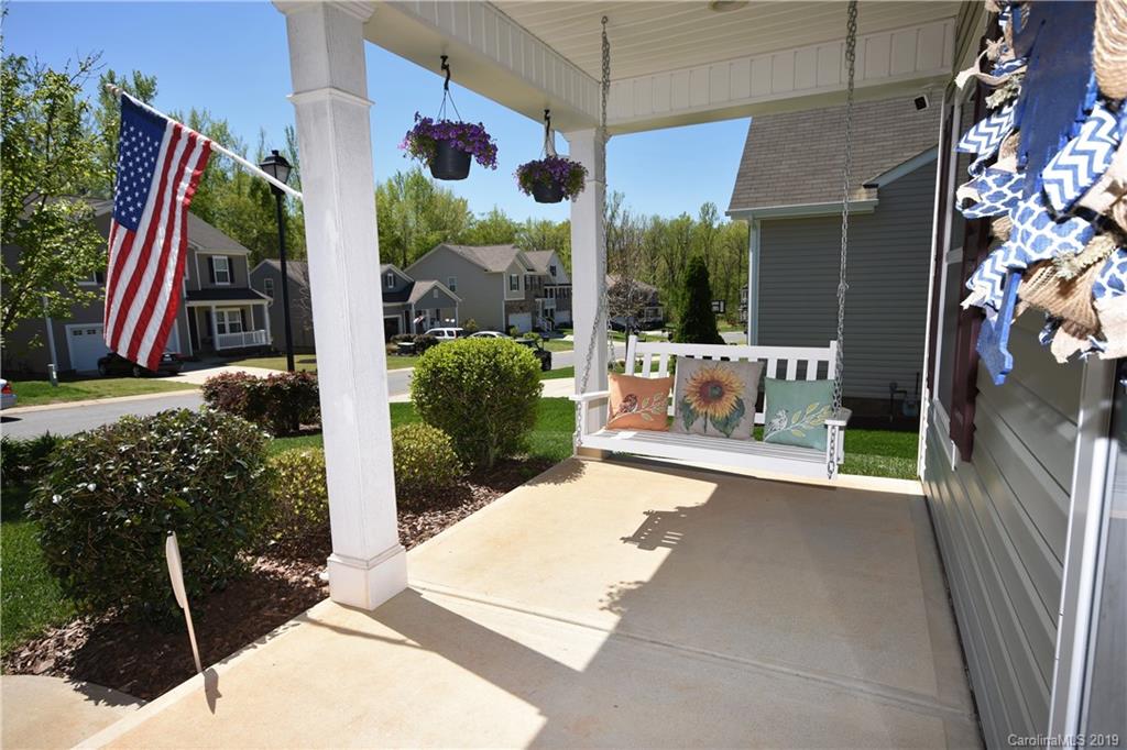 1668 Beleek Ridge Lane Clover, SC 29710 - Photo 3 of 42