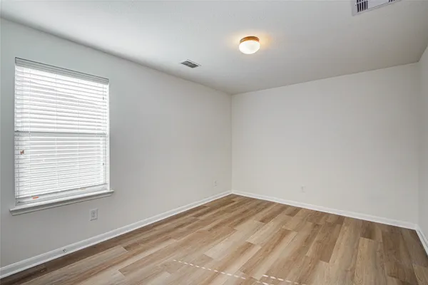 a view of empty room with window