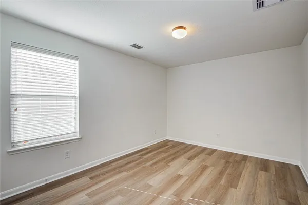 $2,200 | 4814 Mint Trail, Houston, TX 77066