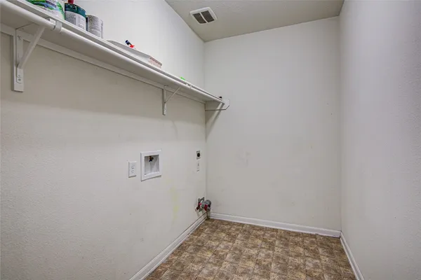 $2,200 | 4814 Mint Trail, Houston, TX 77066