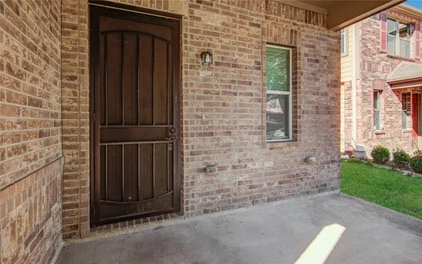 $2,200 | 4814 Mint Trail, Houston, TX 77066