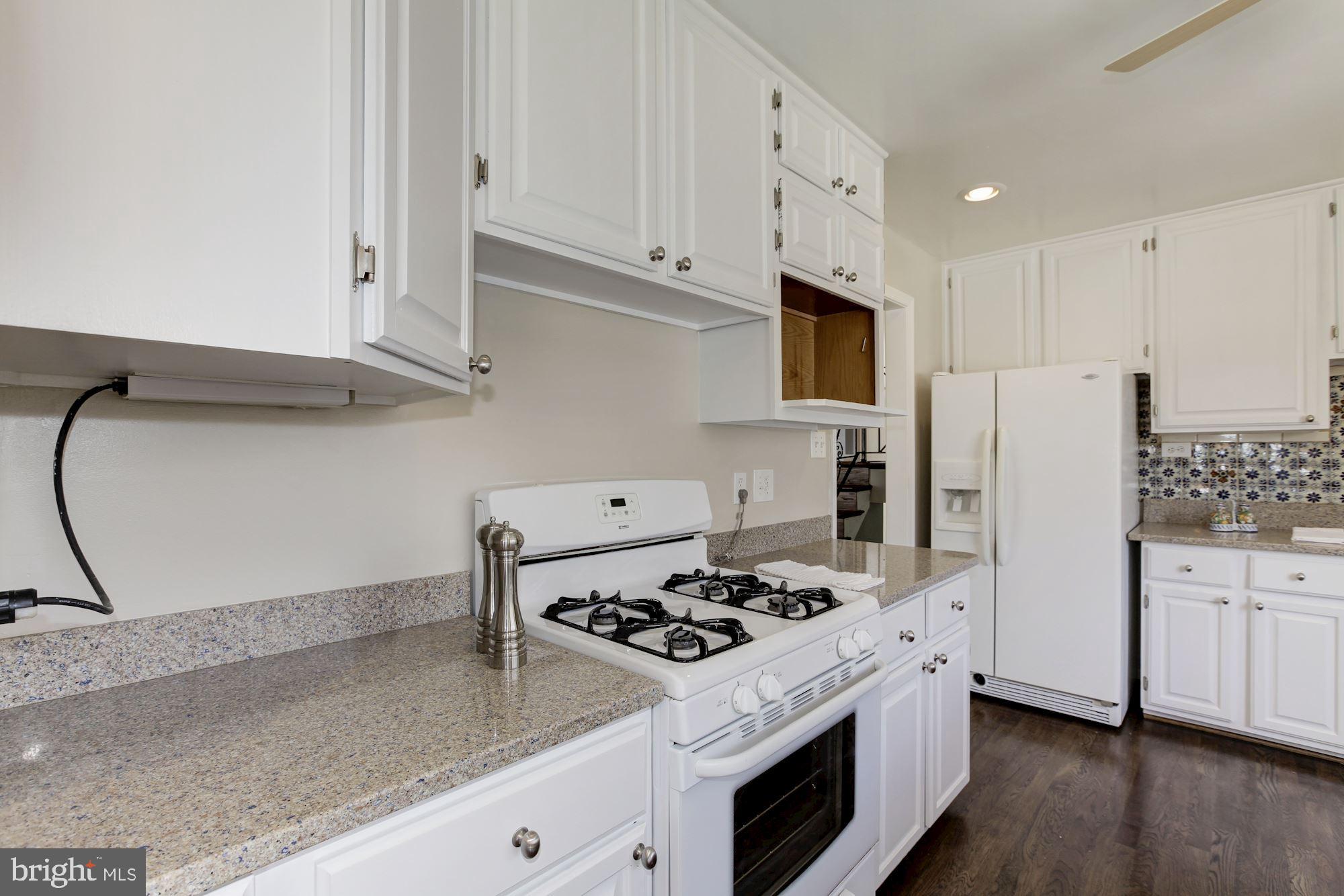 6400 Redwing Road Bethesda, MD 20817 - Photo 17 of 50