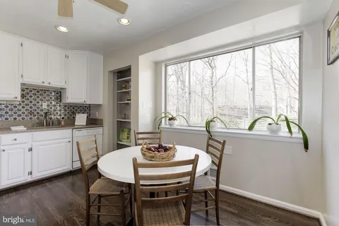$1,250,000 | 6400 Redwing Road, Bethesda, MD 20817