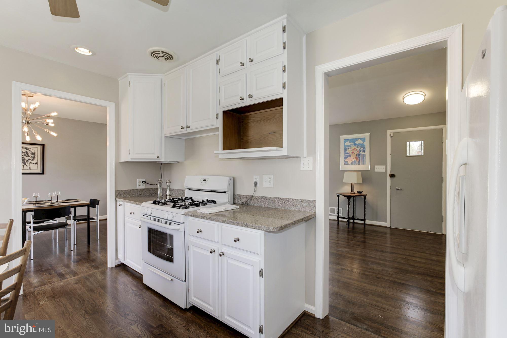 6400 Redwing Road Bethesda, MD 20817 - Photo 22 of 50