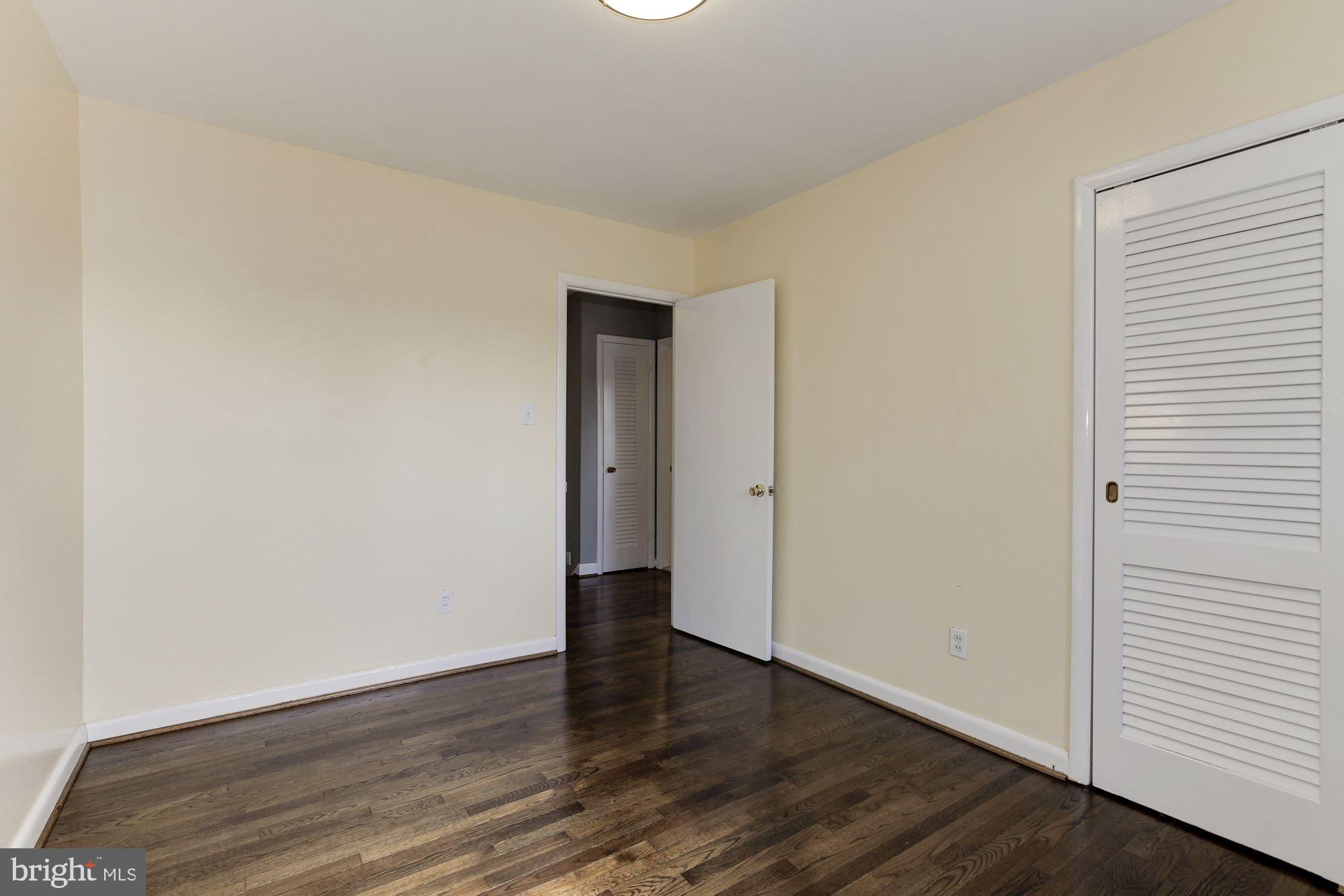 6400 Redwing Road Bethesda, MD 20817 - Photo 30 of 50