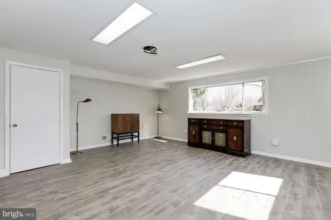 $1,250,000 | 6400 Redwing Road, Bethesda, MD 20817